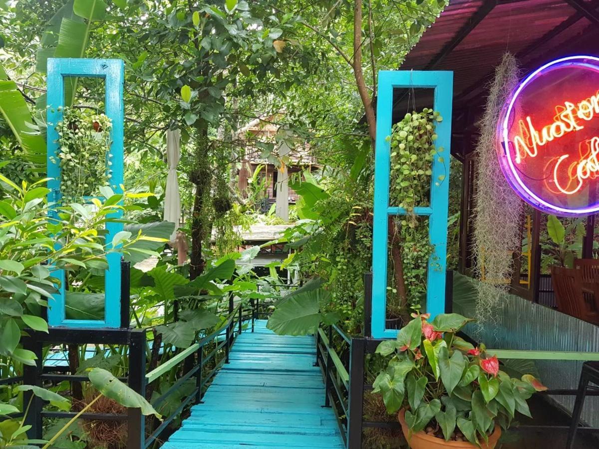 Nua Tone Resort Bang Tao & Cafe Luaran gambar