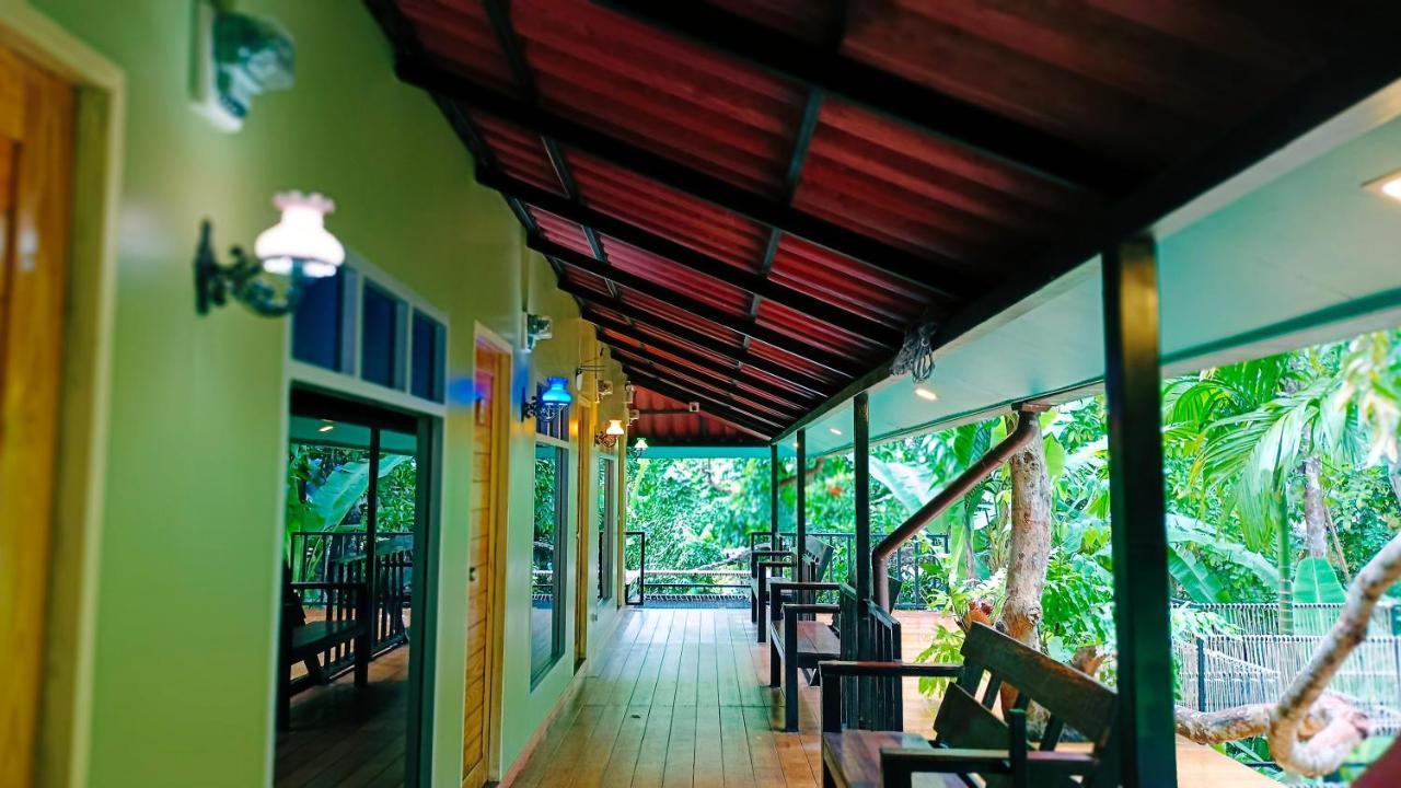 Nua Tone Resort Bang Tao & Cafe Luaran gambar