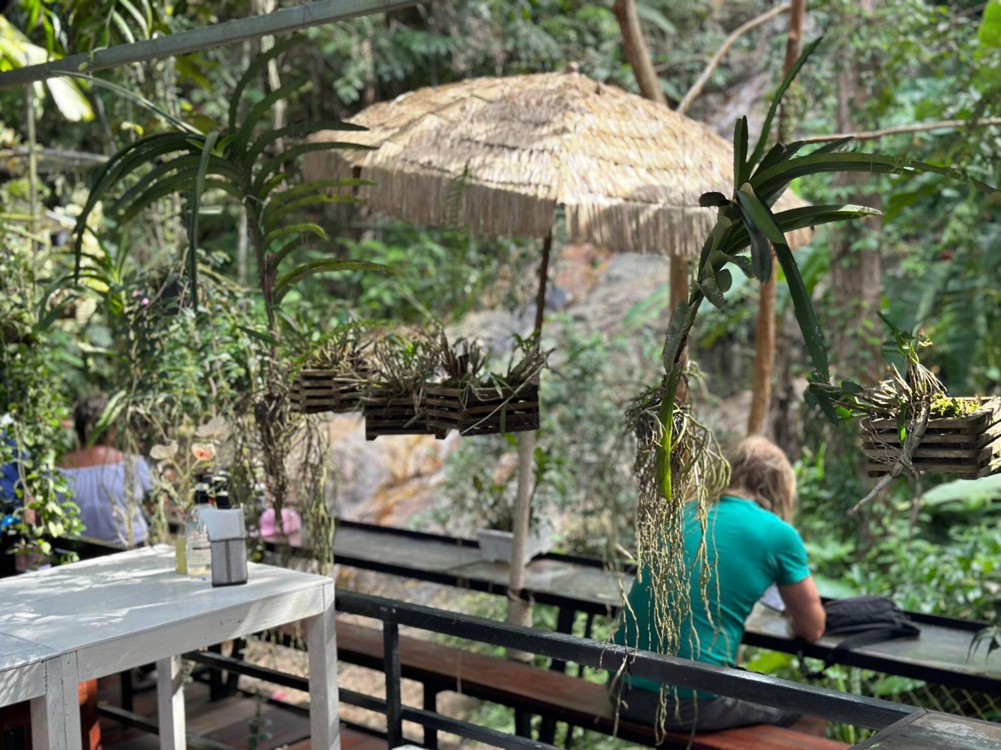 Nua Tone Resort Bang Tao & Cafe Luaran gambar