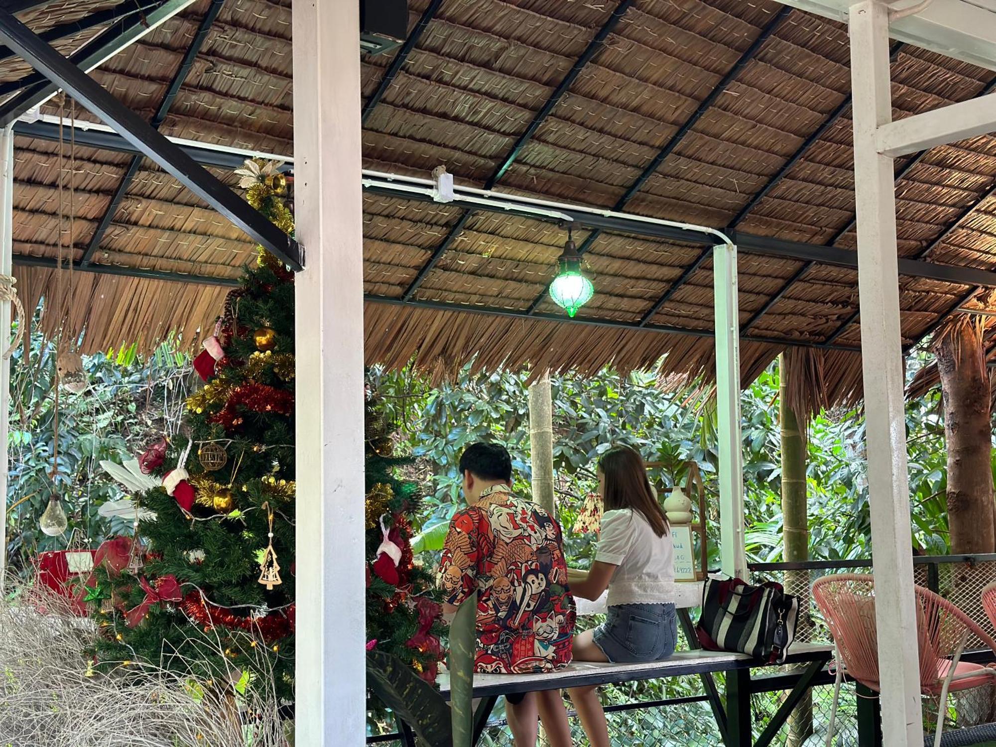 Nua Tone Resort Bang Tao & Cafe Luaran gambar