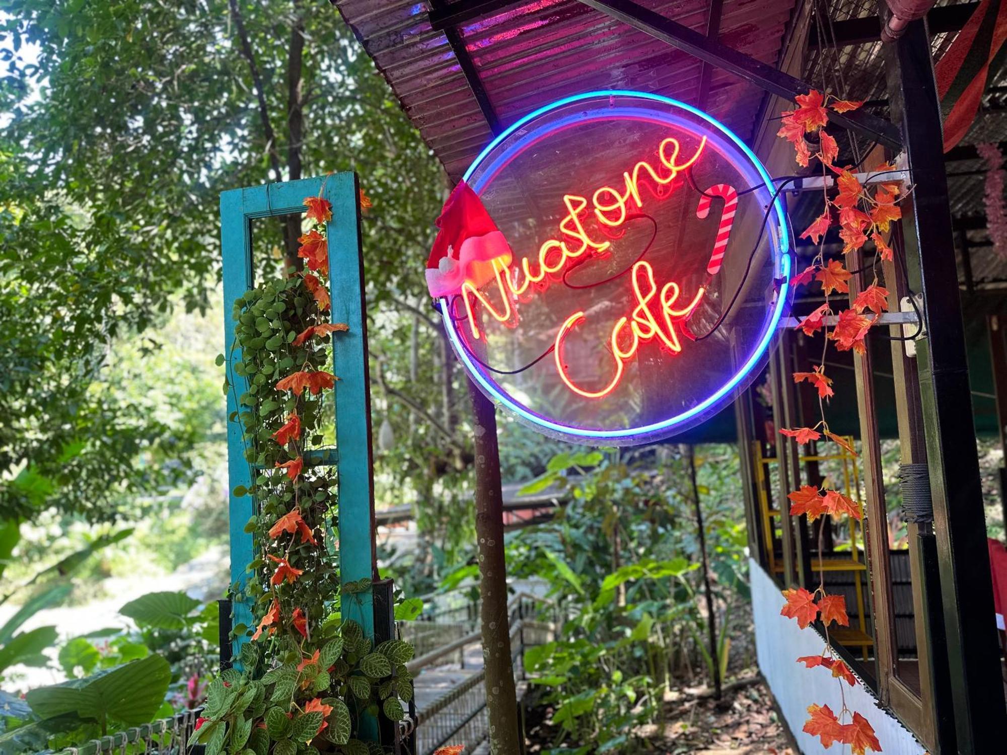 Nua Tone Resort Bang Tao & Cafe Luaran gambar